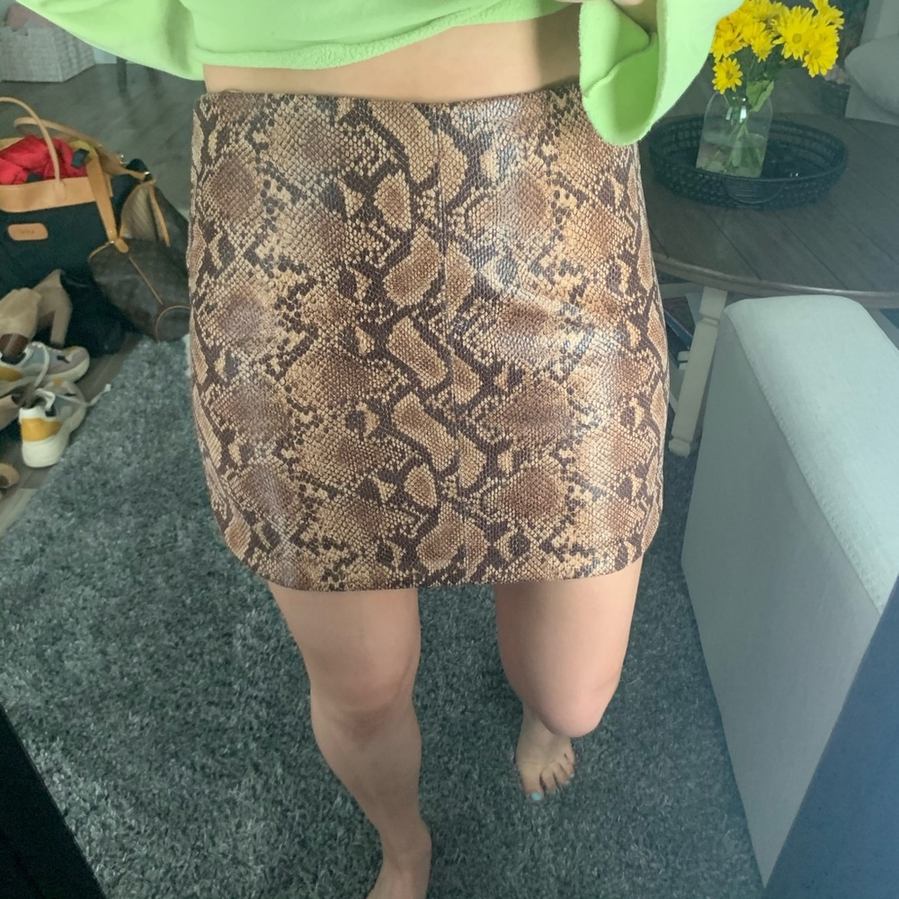 Snakeskin print mini skirt